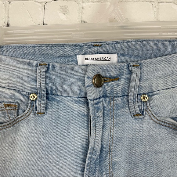 GOOD AMERICAN Good Legs Light Wash Crop Jeans size 24 - Picture 4 of 8
